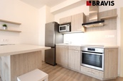 Pronájem částečně zařízeného bytu 1+kk, Brno - Nový Lískovec, ul. Kamínky, novostavba, balkon, sklep., cena 13900 CZK / objekt / měsíc, nabízí BRAVIS reality